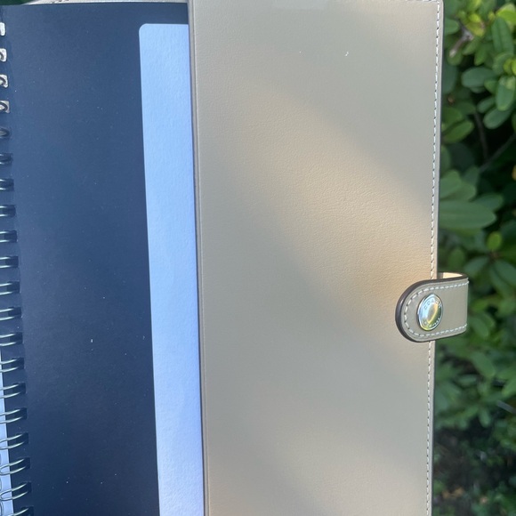 Coach Notebook with Lemon Prinr-CAO42 - Picture 7 of 8